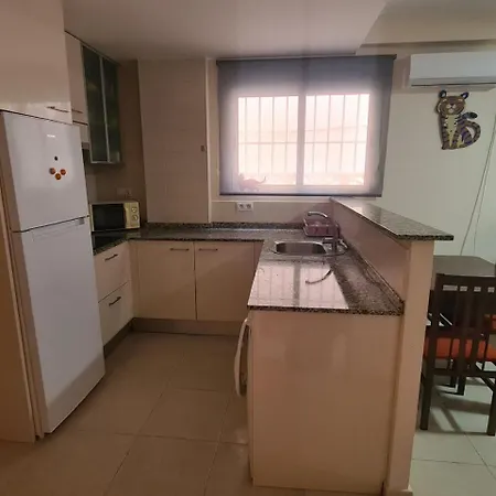 Lovely Beach Flat, Ground Floor, With Fast Wifi, Ac And Heating Bellreguard Exterior photo