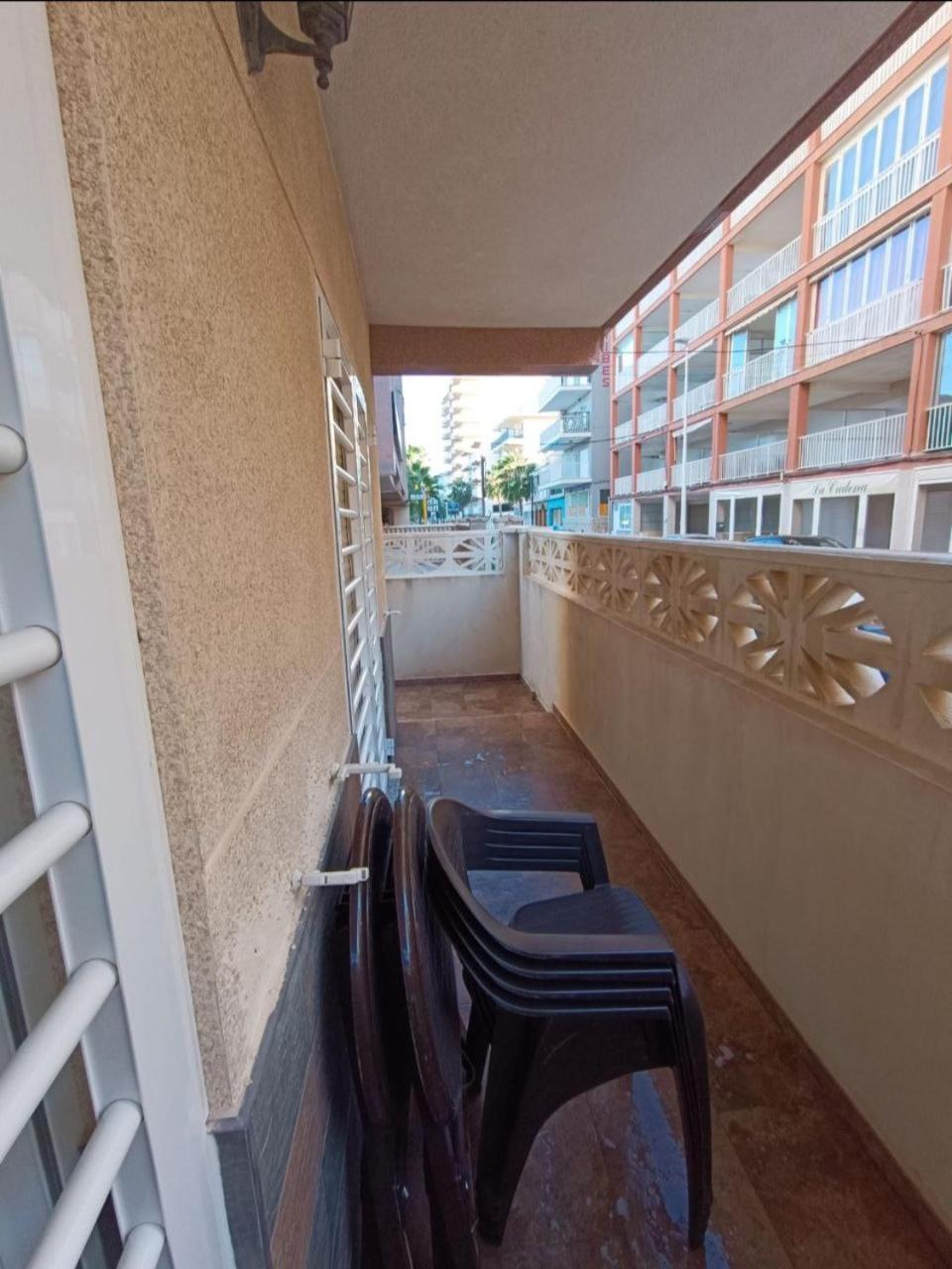 Lovely Flat, Ground Floor, With Fast Wifi, Ac And Heating *