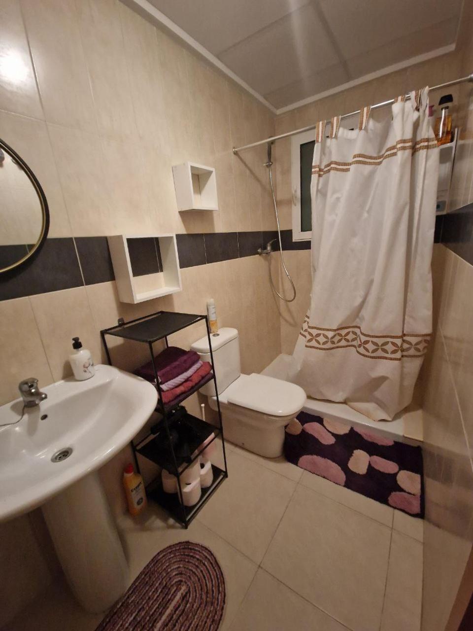 Apartment Lovely Flat, Ground Floor, With Fast Wifi, Ac And Heating Bellreguard